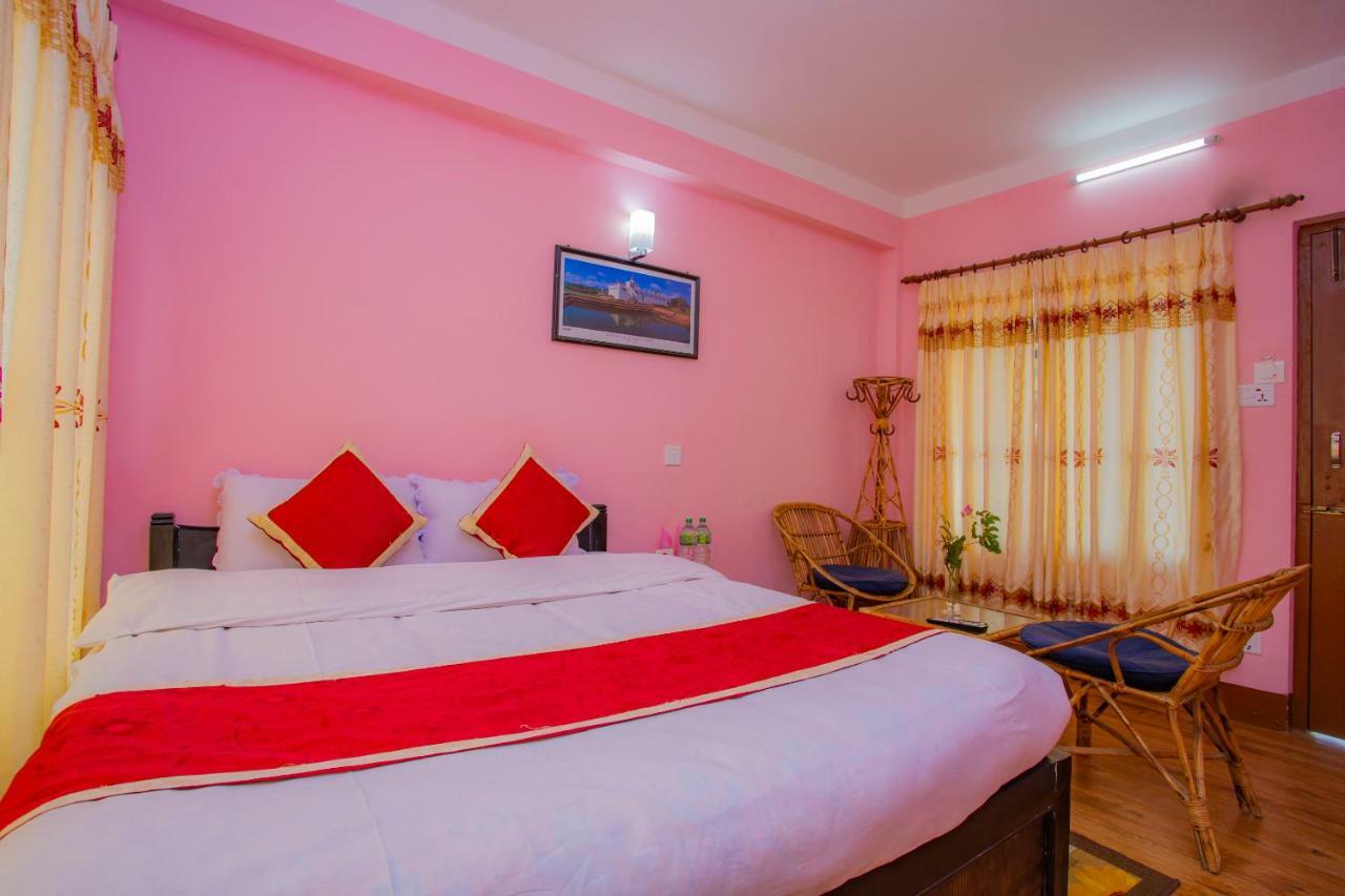 Sunrise Moon Beam Hotel Нагаркот Экстерьер фото